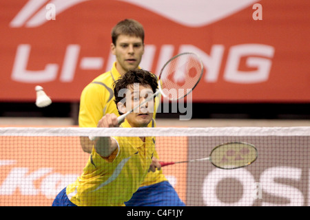 Oliver Roth et Michael Fuchs au cours de la qualification finale du double de l'Li-Ning Singapore Open 2011. Banque D'Images