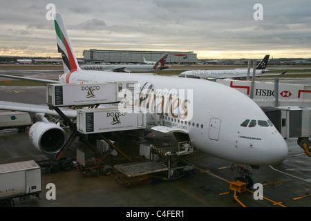 Unis airbus A380 aéroport de Heathrow gate londres Banque D'Images