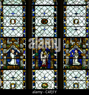 13e et 14e siècle, vitraux, Saint avec les clients, d'agenouillement Merton College Chapel, Université d'Oxford, Oxford, Royaume-Uni Banque D'Images