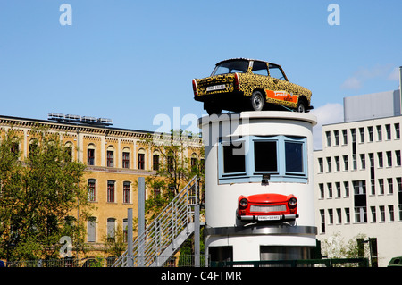 Les voitures Trabant est-allemand à Berlin Banque D'Images