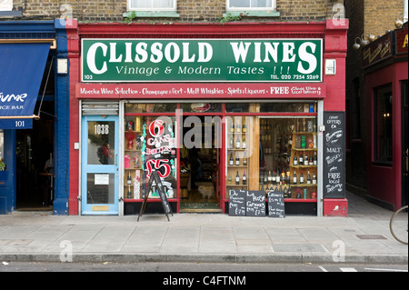 Indépendant Local off licence à Stoke Newington, London, UK Banque D'Images