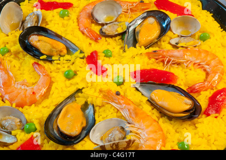 Paella Valenciana, voir de très près. Valence, Espagne. Banque D'Images