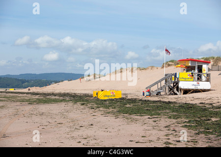 Station de sauvetage de la RNLI sur plage à Exmouth Devon UK Banque D'Images