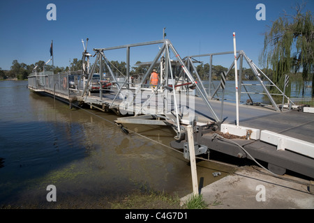 Un pont reliant un car-ferry à Mannum ,l'Australie du Sud Banque D'Images