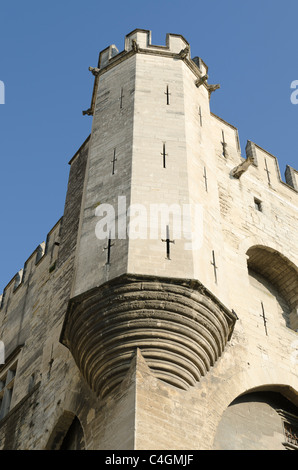 Tour d'angle du Palais des Papes à Avignon, France Banque D'Images