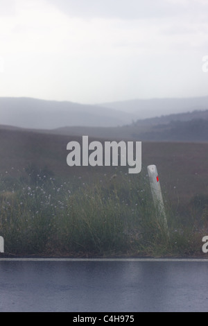 La pluie en Toscane. L'Italie. Road Banque D'Images