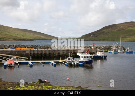 « Harbour îles Shetland en Écosse sur le littoral nord-ouest du continent de l'Ouest sur « station de sauvetage plus au nord en Grande-Bretagne chef de « Voe Banque D'Images