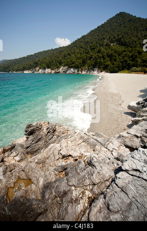 Gialos plage Kastani et bay , Mamma Mia film emplacement sur l' île de Skopelos, Grèce Banque D'Images