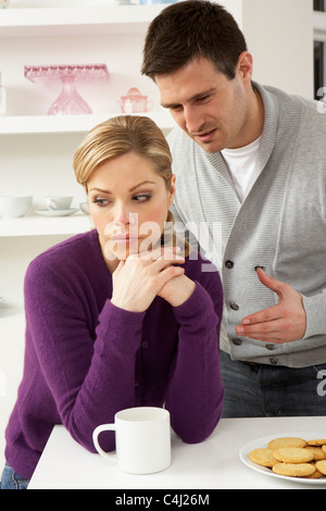 Couple Having Argument At Home Banque D'Images