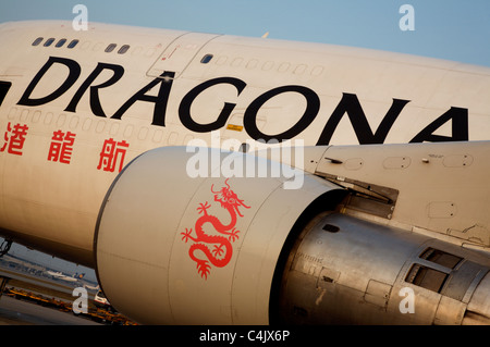 Avion Dragonair livery tailfin logo de queue Banque D'Images