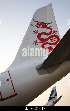 Avion Dragonair livery tailfin logo de queue Banque D'Images