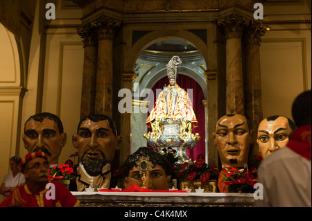 150e défilé de géants et grosses-têtes, église de Saint-Laurent, la fête de la rue san Fermín Pamplona, Navarre, Espagne, Europe. Banque D'Images