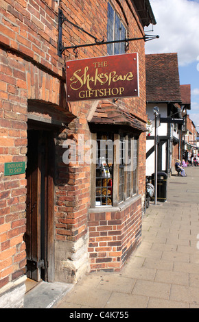 Le Shakespeare Cadeaux Henley Street Stratford Upon Avon Banque D'Images