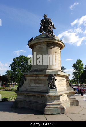 Statue de William Shakespeare Stratford Upon Avon Warwickshire Banque D'Images