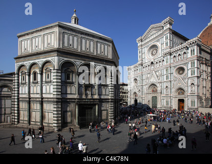 La Cathédrale de Santa Maria del Fiore et le Baptistère, Florence, Italie Banque D'Images