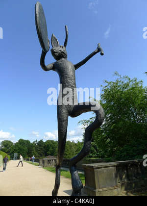 Le batteur, sculptures de Barry Flanagan, YSP Banque D'Images