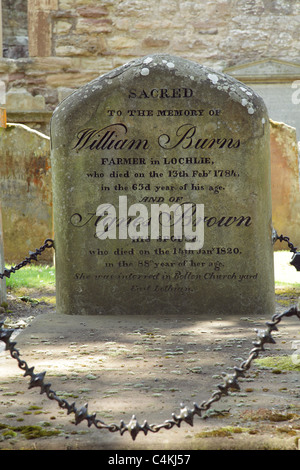 La pierre angulaire de William Burns, le père du poète écossais Robert Burns, dans l'Auld Kirk Alloway, Ayrshire, Écosse, Royaume-Uni Banque D'Images