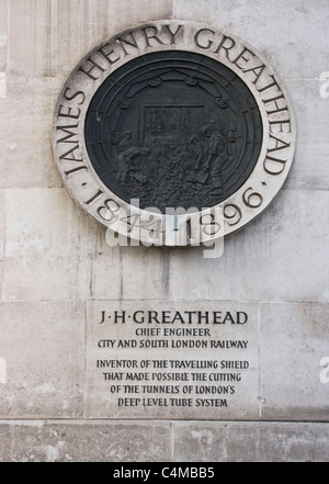 Plaque commémorative à James Henry Greathead inventeur du bouclier de tunneling Greathead Cornhill London angleterre Europe Banque D'Images