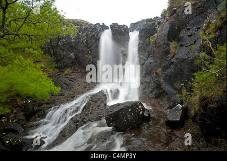 L'Eas Fors Cascade à Camas un Loch Tuath Lencore, Isle of Mull, Argyll. L'Écosse. 7229 SCO Banque D'Images