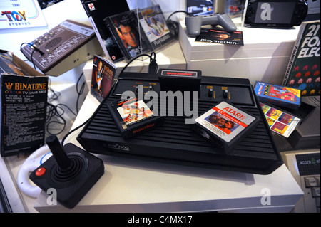 Une console de jeux vidéo Atari original Banque D'Images