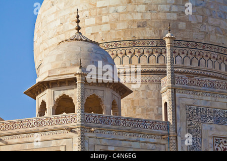 Le Taj Mahal est un mausolée situé à Agra, en Inde. C'est l'une des plus reconnaissables de structures dans le monde. Banque D'Images