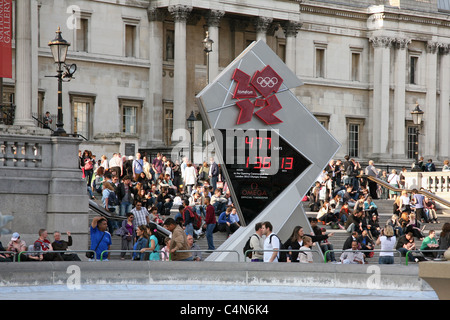 La Galerie nationale et l'horloge du compte à rebours des Jeux Olympiques à Trafalgar Square, Londres 2012 Banque D'Images