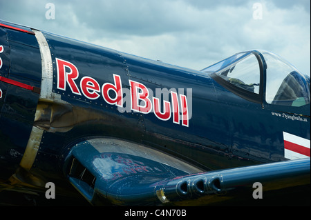 Chance Vought F4U-4 Corsair Flying Bulls Red Bull MEMORIAL AIR SHOW 2011 Roudnice nad Labem République Tchèque Banque D'Images