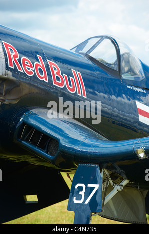 Chance Vought F4U-4 Corsair Flying Bulls Red Bull MEMORIAL AIR SHOW 2011 Roudnice nad Labem République Tchèque Banque D'Images