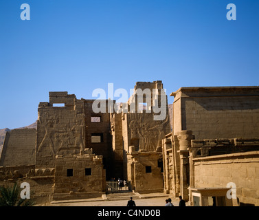 Luxor Egypte Médinet Habou Ramsès III République Gate mortuaire Banque D'Images