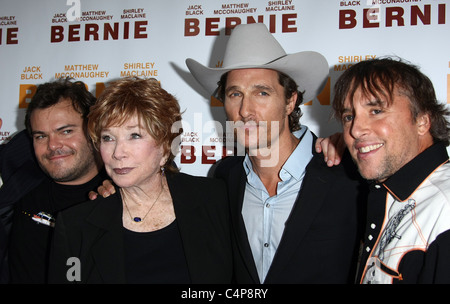 JACK BLACK SHIRLEY MACLAINE MATTHEW MCCONAUGHEY RICHARD LINKLATER BERNIE. Première mondiale au 2011 LOS ANGELES FILM FESTIVA Banque D'Images