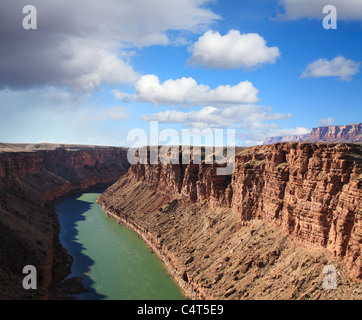 La Rivière Colorado qui passe en Canyon dans le Nord de l'Arizona, USA Banque D'Images