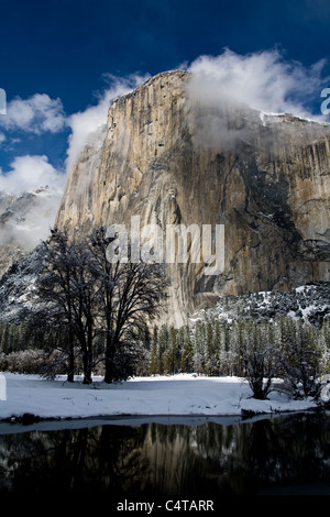 Suppression de la tempête, El Capitan dans la vallée de Yosemite Yosemite National Park Banque D'Images