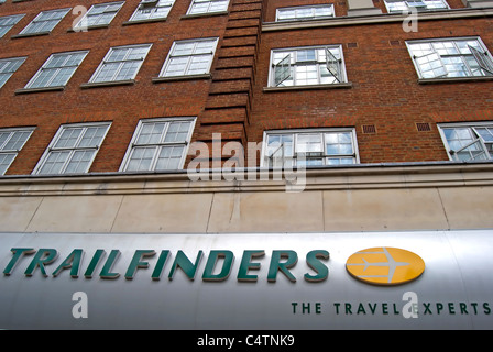 Branche de l'étudiant, trailfinders spécialistes du voyage, sur Kensington High Street, Londres, Angleterre Banque D'Images