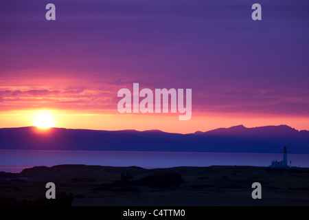 Coucher de soleil sur les montagnes et l'océan Banque D'Images