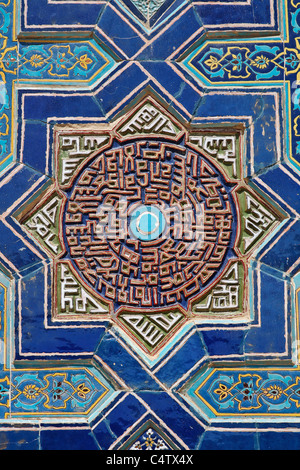 Ouzbékistan - Samarkand - détails architecturaux à l'Shah-i-Zindi, avenue des mausolées Banque D'Images