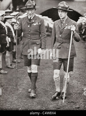 Le Prince de Galles, futur roi Édouard VIII, avec Robert Baden-Powell à l'Imperial Jamboree, Wembley, Londres, Angleterre en 1924 Banque D'Images