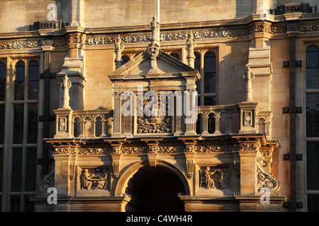 Le portail détaillé de l'examen de l'Université d'Oxford la construction d'écoles. Banque D'Images