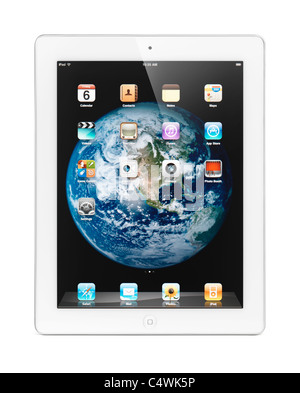 Tablette Apple iPad 2 blanc avec ordinateur de bureau globe de la Terre sur son afficheur. With clipping path isolé sur fond blanc. Banque D'Images