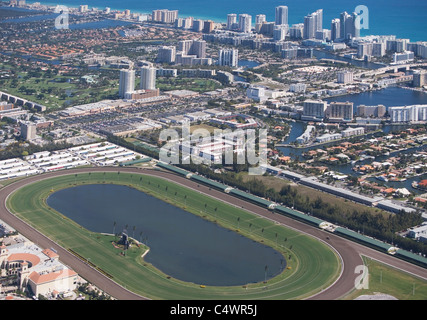 USA,Floride,Hallendale Beach cityscape comme vu de l'air Banque D'Images