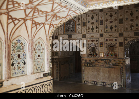 Intérieur de Sheesh Mahal (palais Miroir) à Fort Amber, Jaipur, Rajasthan, Inde Banque D'Images