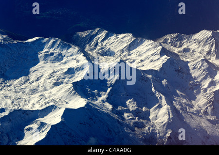 Vue des Alpes montagnes depuis air plane Banque D'Images