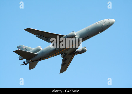 Us air force KC-10 extender tanker décoller Banque D'Images