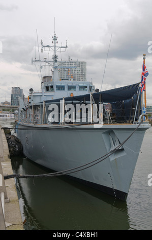 Le HMS Hurworth, Royal Navy Destroyer de classe Hunt Banque D'Images