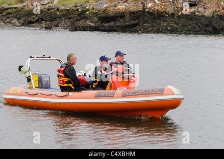 Le bateau de sauvetage et d'incendie sur la rivière Lagan, Belfast Banque D'Images