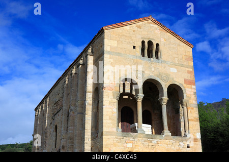 Eglise St Mary au Mont Naranco (Site du patrimoine mondial de l'UNESCO), près de Oviedo, Asturias, Espagne Banque D'Images