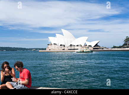 Le magnifique opéra de Sydney sur Bennelong Point dans le port de Sydney New South Wales Australie Banque D'Images