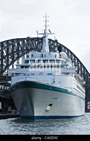 Le Phoenix Reisen exploité Cruise Ship Albatros accosté au terminal passagers d'outre-mer dans le port de Sydney , Australie Banque D'Images