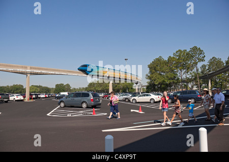 Système de transport monorail à Epcot Center et parc à thème de Walt Disney World Resort à Lake Buena Vista en Floride Banque D'Images