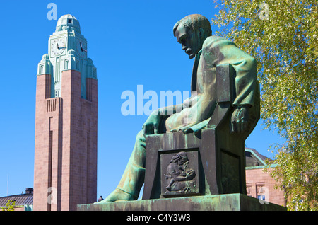 Statue d'Aleksis Kivi. Helsinki, Finlande Banque D'Images