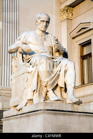 Vienne - statue de César pour le Parlement Banque D'Images